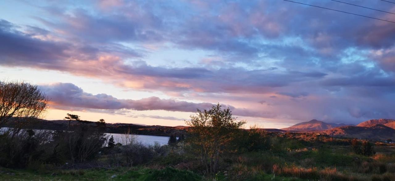 Red Deer Cosy Apartment In Letterfrack Connemara Εξωτερικό φωτογραφία
